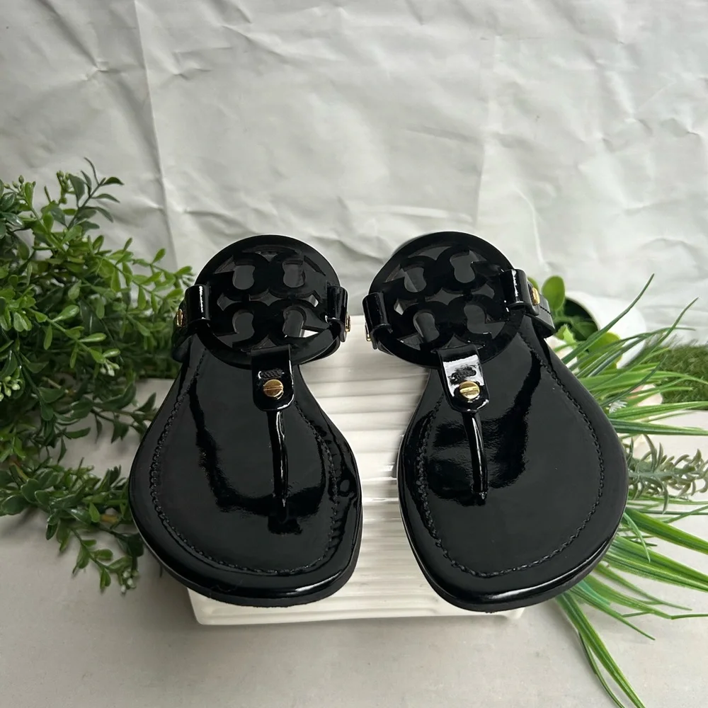 Tory Burch Miller Patent Leather Thong Sandals black size 7.5 gently worn